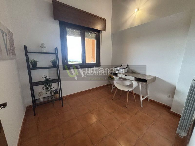 Foto cdb6b764-ee47-4994-9cfc-c0e71054618f. Duplex con riscaldamento parcheggio in Sojuela
