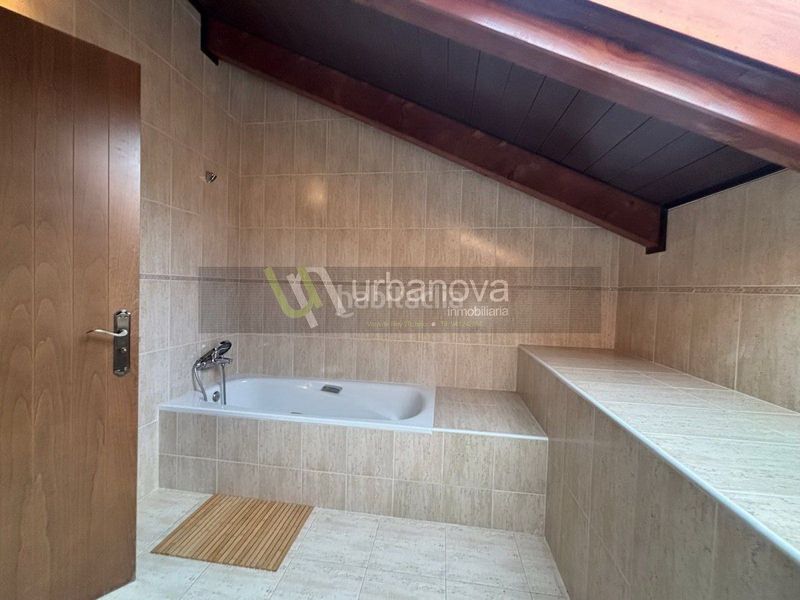Foto f0459291-bebb-479e-b00f-02373fdaf08f. Duplex con riscaldamento parcheggio in Sojuela