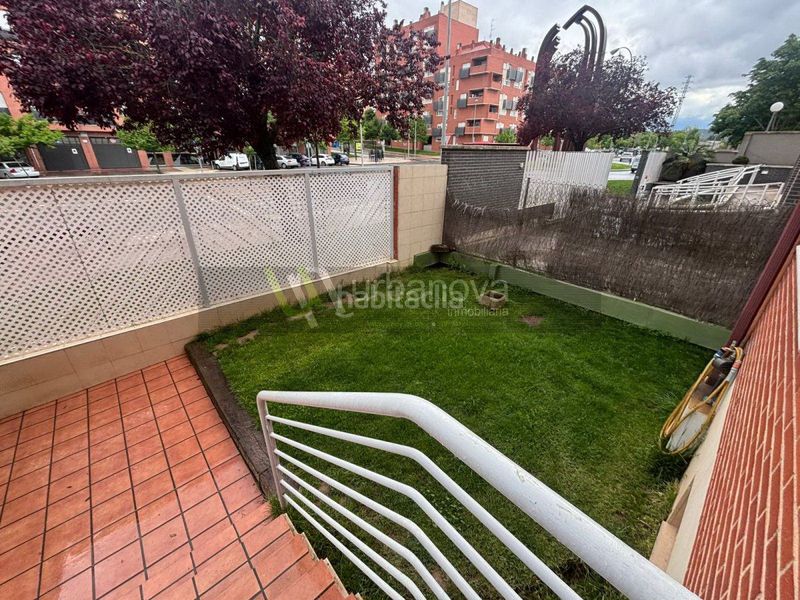Foto 017e396a-691b-4e42-bf61-8cdf10edcd03. Casa amb calefacció aparcament piscina a Portillejo - Valdegastea Logroño