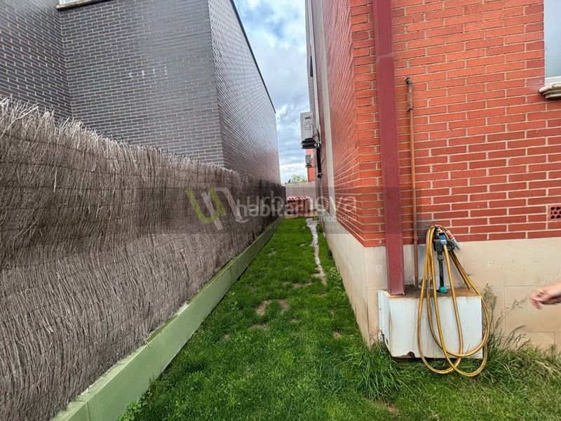 Foto 648e11e4-9c8d-4dd3-94ff-eb516111624f. Casa amb calefacció aparcament piscina a Portillejo - Valdegastea Logroño
