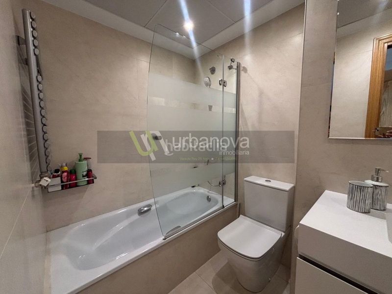 Foto d55b183b-f2af-42e1-bbcf-adafd4717c74. Piso  en venta en la cava, 3 dormitorios. en La Cava - Fardachón Logroño