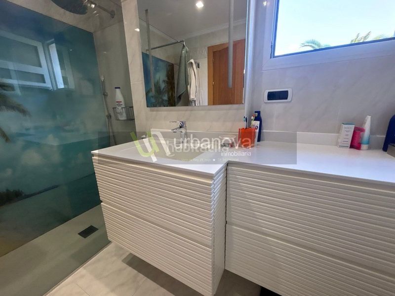Foto 4ea09b12-5e3e-4ed5-a782-9388765cbcb3. Casa amb calefacció aparcament piscina a Avenida Madrid Logroño