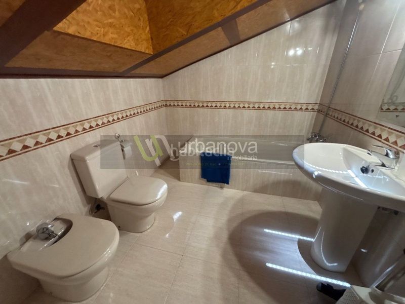 Foto 553aef30-487a-44e9-9f8f-f9b5a25bedda. Casa amb calefacció aparcament piscina a Avenida Madrid Logroño
