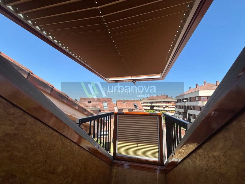 Foto 7c1cbcc1-de3c-4ee3-b780-f1ad16b51b68. Casa amb calefacció aparcament piscina a Avenida Madrid Logroño