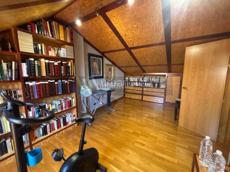 Foto 7d588cd9-4a21-41be-a40e-334f157a7d2d. Casa amb calefacció aparcament piscina a Avenida Madrid Logroño