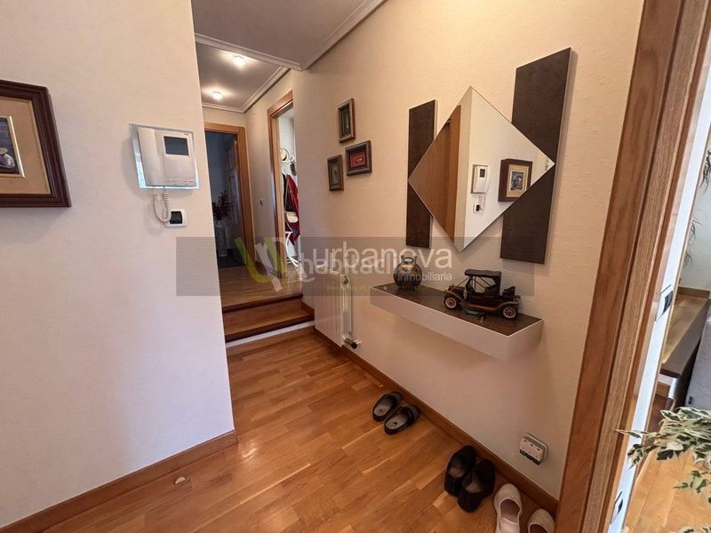 Foto bc32ddd8-b2a5-4ad2-8b3e-40fb066b2536. Casa amb calefacció aparcament piscina a Avenida Madrid Logroño