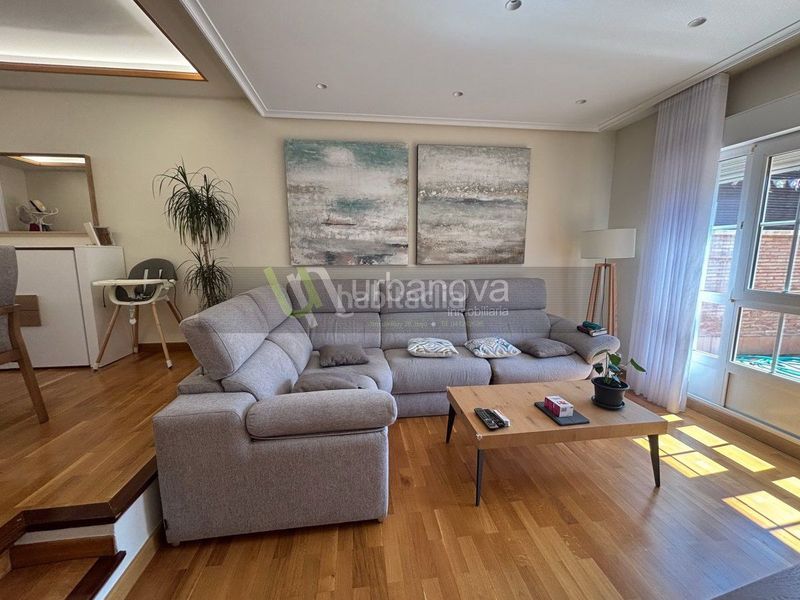 Foto c4a77e1b-b9fd-40b2-9495-7ef0a65eca51. Casa amb calefacció aparcament piscina a Avenida Madrid Logroño