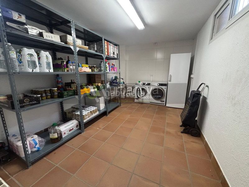 Foto d9b6a222-95c7-417d-b72a-bd86fbbf6d5b. Casa amb calefacció aparcament piscina a Avenida Madrid Logroño
