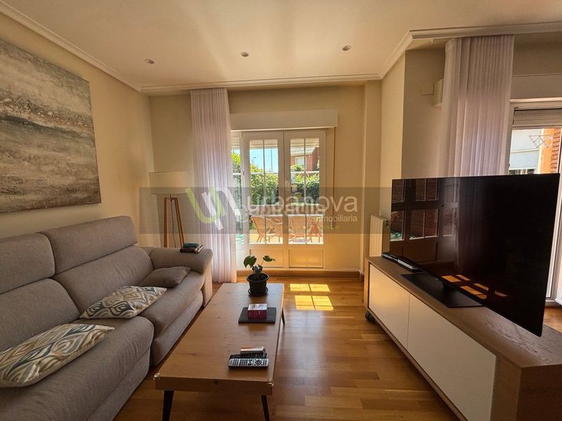 Foto e9c474f2-03fd-4c9b-bd55-90ee5fe946aa. Casa amb calefacció aparcament piscina a Avenida Madrid Logroño