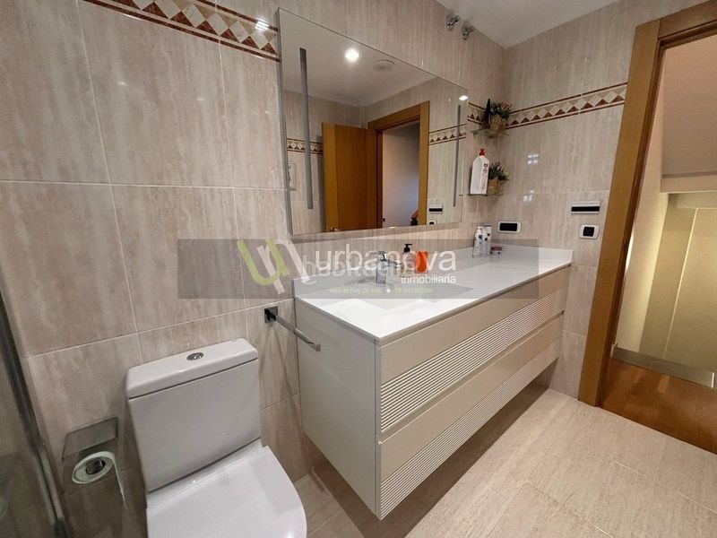Foto f8e85f8b-eb1a-4165-9022-c0beac1694ec. Casa amb calefacció aparcament piscina a Avenida Madrid Logroño
