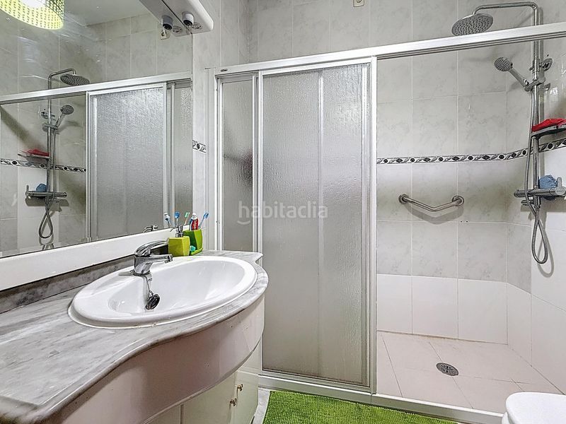 Foto fe0b0a29-b8ea-42e1-aff7-4f29bd760bbe. Casa amb calefacció a Vilanova de Arousa