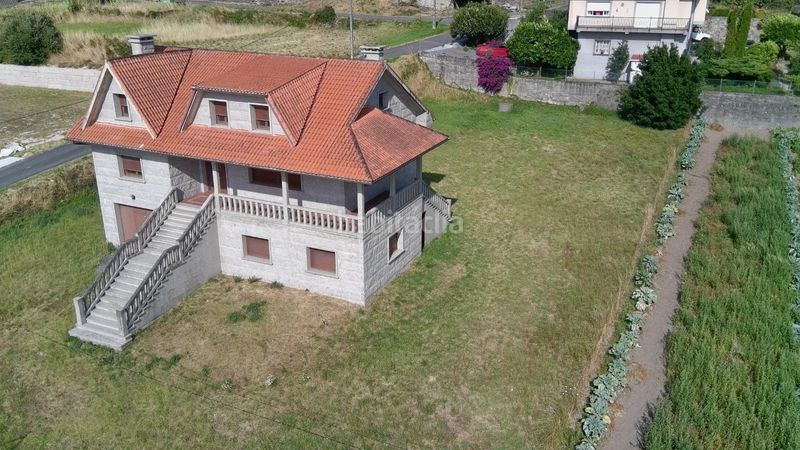 Foto fb54bccc-c232-48e9-8138-ccf2706e24f9. Casa con riscaldamento parcheggio in Dodro