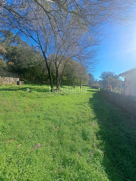 Foto ecc15fee-85f9-47e6-b966-0897dd8fe9b0. Terreny residencial a Rianxo