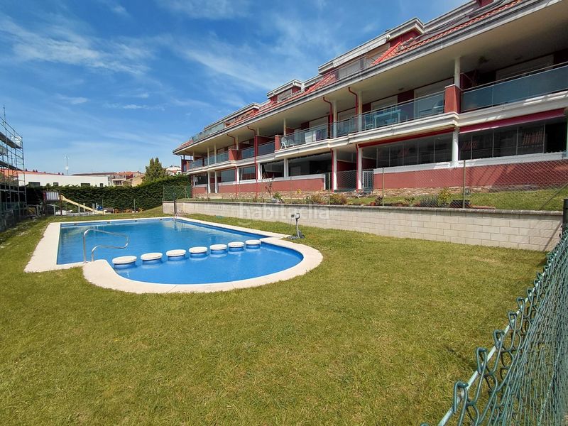Foto f9952829-6fbc-47d6-bd68-717ea810a196. Pis a calle calle isla de cortegada a O Carril Vilagarcía de Arousa