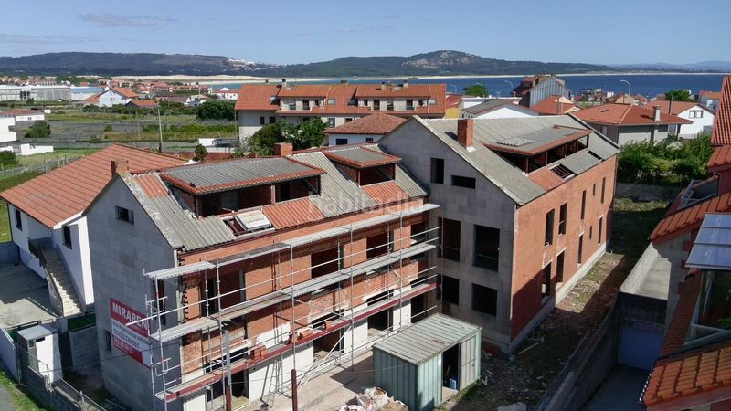 Foto 05bc8559-bd21-4d3b-86f7-a38296758d89. Pis amb aparcament a Corrubedo Ribeira