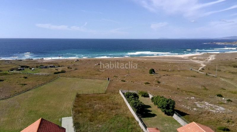 Foto 3b1faa3f-962c-4a18-a7a5-cb934396c2d7. Pis amb aparcament a Corrubedo Ribeira