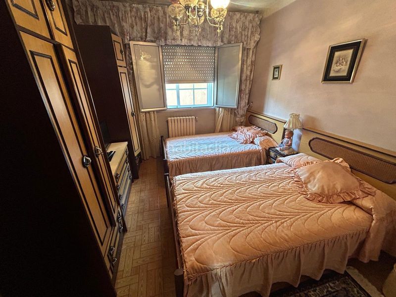 Foto 25fdbe20-f3cb-41e9-af0a-45ed7ef2ef9b. Casa amb aparcament a Rianxo