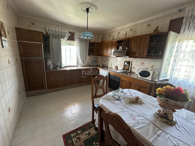 Foto 85710ab2-e1a2-4729-9b42-0119927ead08. Casa amb aparcament a Rianxo