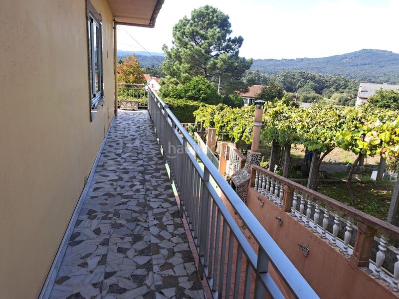 Foto a2688e25-feff-4ded-9a5b-fd4ffa580a4b. Casa amb aparcament a Rianxo