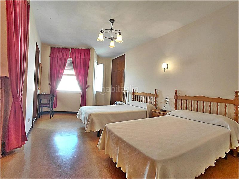Foto 120a8713-521c-41cd-89ac-9207dd7bab41. Edificio in Cuntis