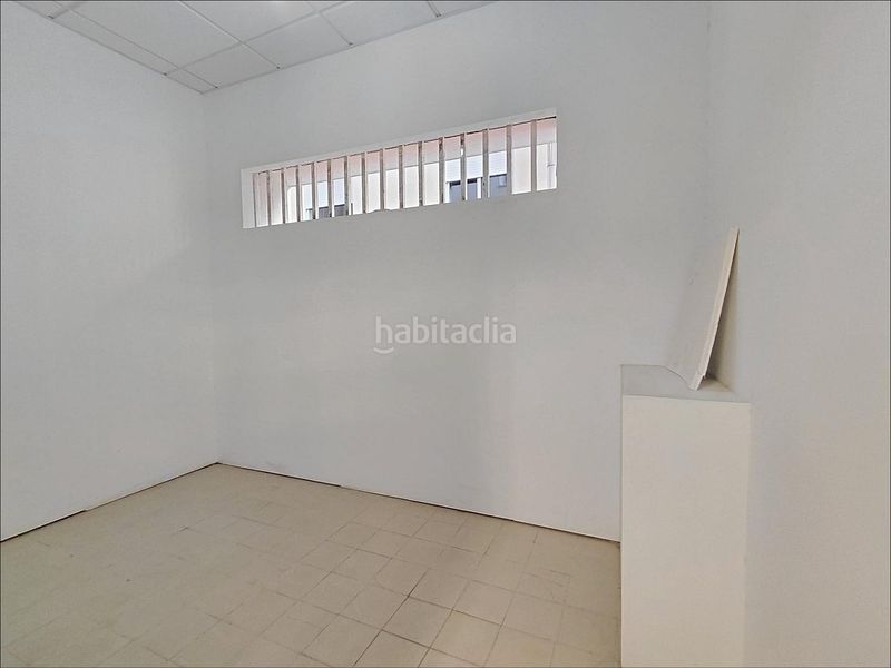 Foto 7ebf1df9-b352-40c9-a8d3-bf66a3c74899. Affitto locale commerciale in Centro - Echegaray Pontevedra