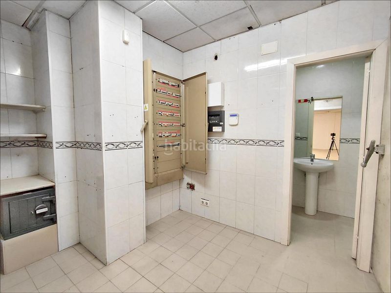 Foto bbb976d5-d808-4576-8944-2c8339ca0f3d. Rent business premise in Centro - Echegaray Pontevedra