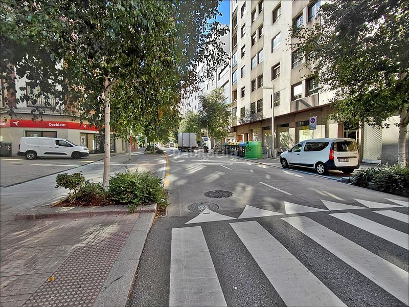 Foto c34e1fcf-9e34-47f5-b203-411d4f3d9aa2. Rent business premise in Centro - Echegaray Pontevedra