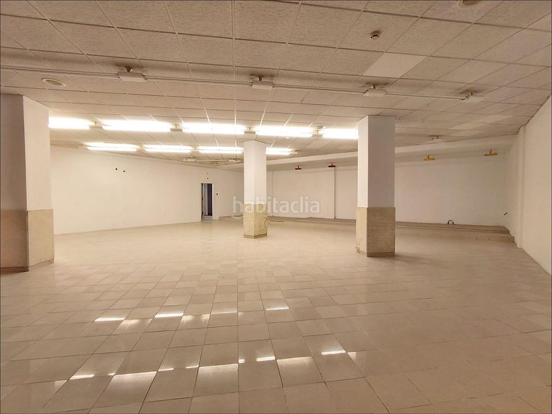 Foto d8a7f61f-4900-4760-aa71-713d93ac19a9. Rent business premise in Centro - Echegaray Pontevedra