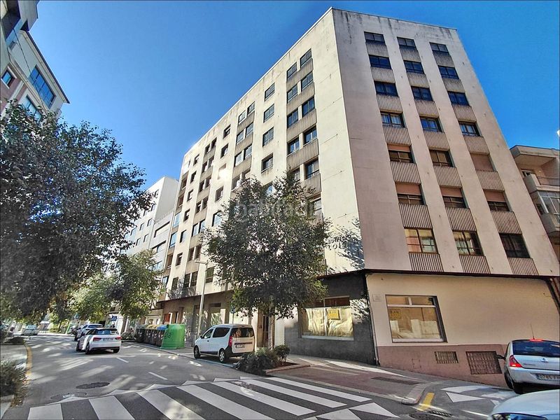 Foto ed7a4dc5-5342-4e10-9a2a-ae9f446db8fe. Rent business premise in Centro - Echegaray Pontevedra
