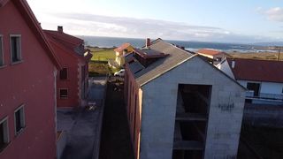 A tre livelli in Corrubedo. Triplex de nueva construcción en corrubedo