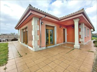 Chalet  Lugar lugar calogo. Chalet de planta baja en vilanova de arousa  confort, intimidad