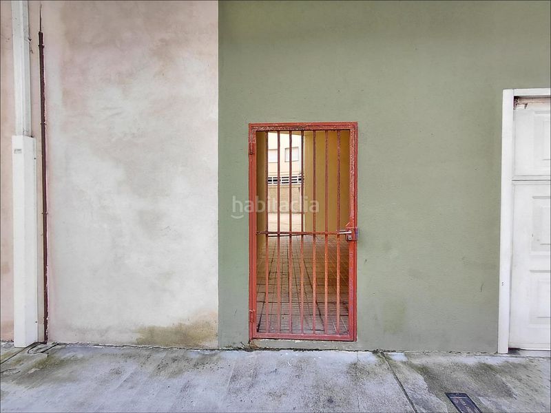 Foto e6c4a42c-8373-4395-9ac8-c2637645e31e. Local comercial a Muros