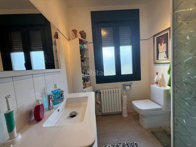 Foto 45c3c351-64af-4115-8fe2-ae72b39052d6. Casa amb calefacció aparcament a Vilanova de Arousa