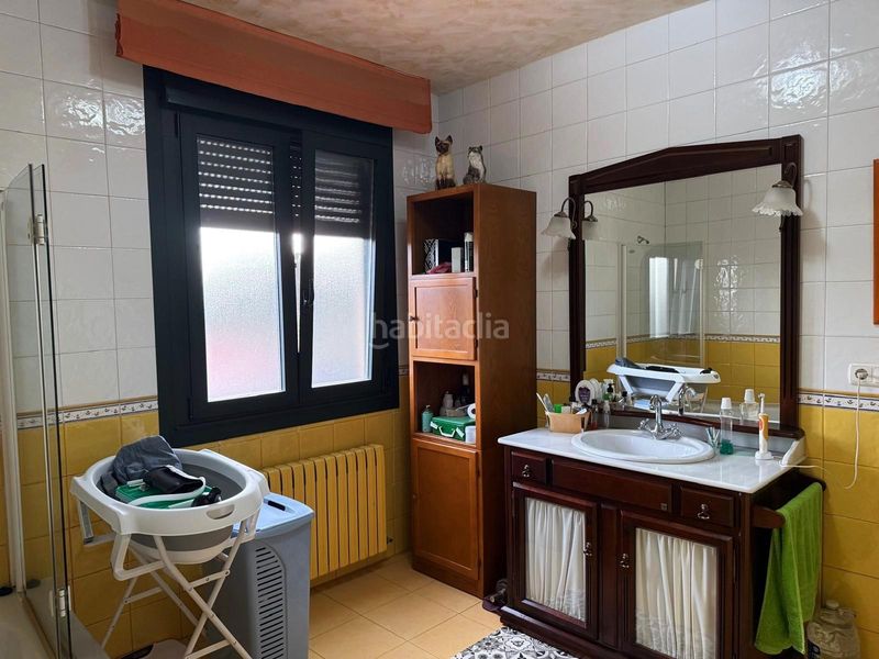 Foto f1be74b7-8500-465d-83b2-991f60ddb35e. Casa amb calefacció aparcament a Vilanova de Arousa