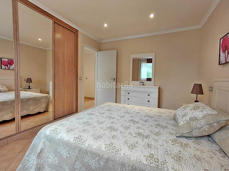 Foto 3e87c86f-70d0-443e-8154-2a852eef7c3a. Casa amb aparcament a Dorrón Sanxenxo