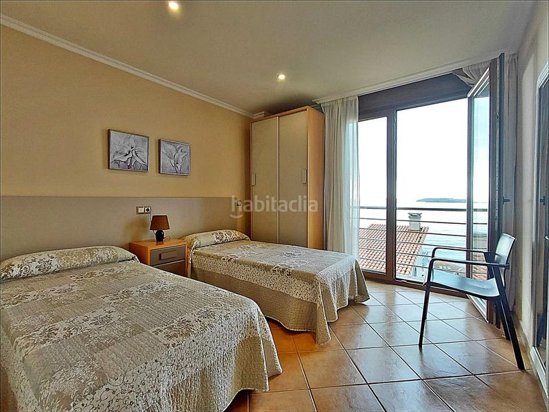 Foto ad168165-b977-48bc-8210-87e25902c356. Casa amb aparcament a Dorrón Sanxenxo