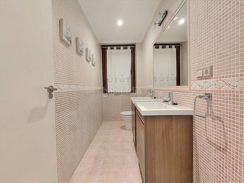 Foto fbaf35a8-ceb9-46e8-b879-276da63d95f8. Casa amb aparcament a Dorrón Sanxenxo
