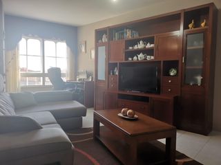 Lloguer Pis a Santa Uxía de Ribeira. Se alquila piso de 2 habitaciones en ribeira