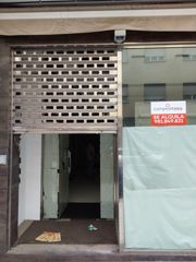 Miete Geschäftsraum in Boiro. Alquiler lo cal comercail en boiro centro