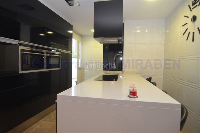 Foto 27b1b214-5941-4b5b-bdf5-a6722b849a42. Rent flat with heating parking in Boiro