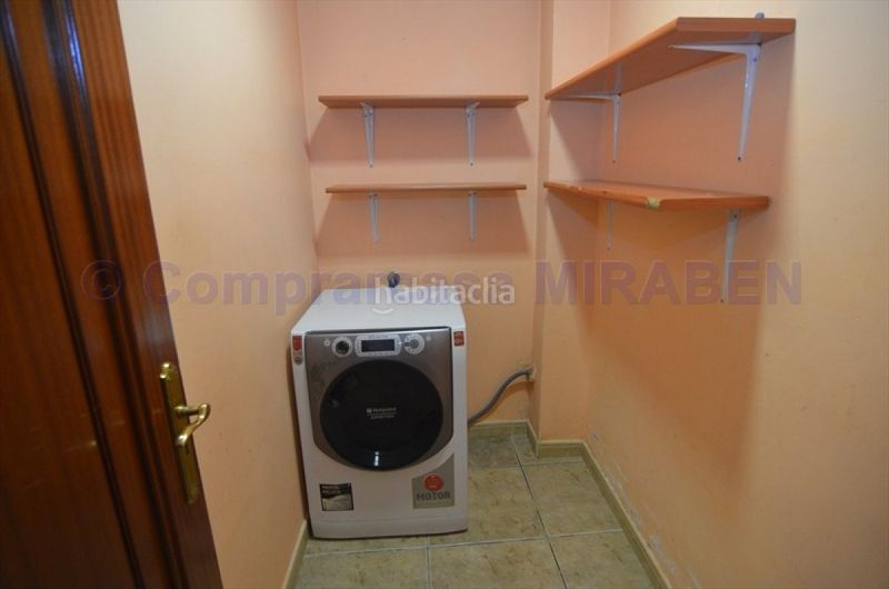 Foto 3c19f991-4b21-48c7-9212-f9d6a705fc66. Rent flat with heating parking in Boiro