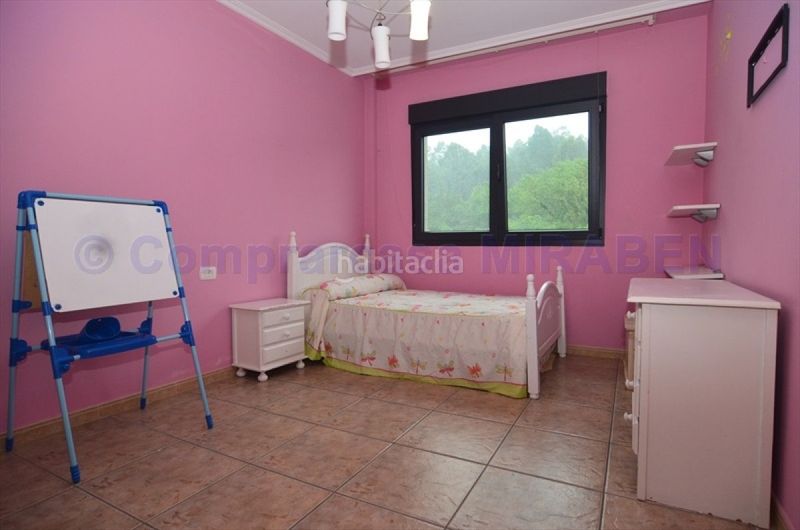 Foto 4f71f594-aaee-408b-b3c9-0fde0f5eb982. Rent flat with heating parking in Boiro