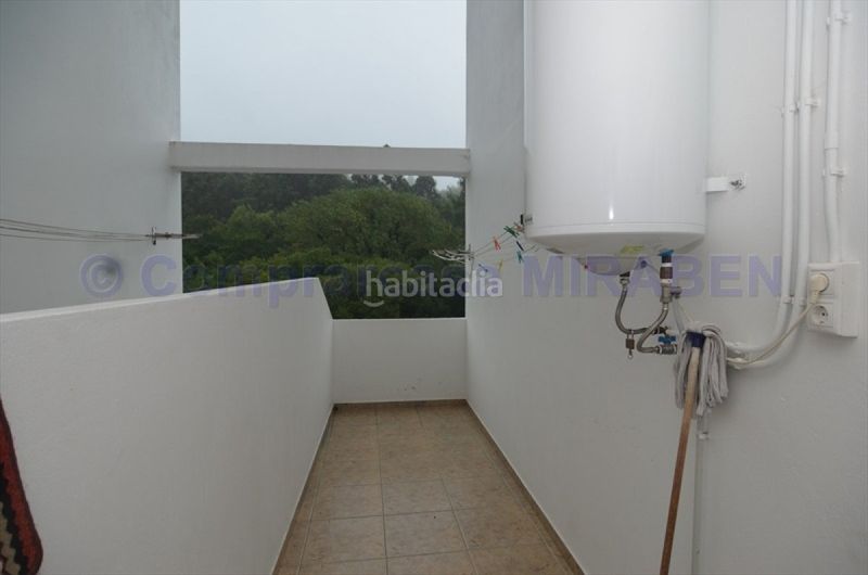 Foto 63637e4c-32d8-4d5b-9e5d-3b39e4d952e0. Rent flat with heating parking in Boiro
