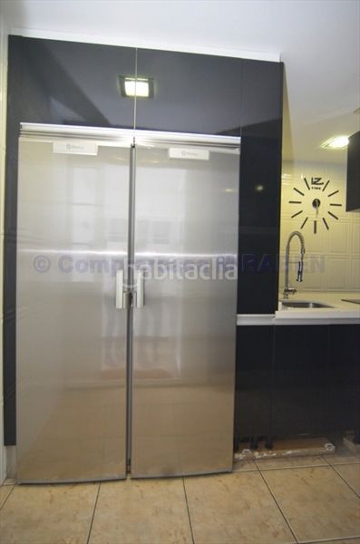 Foto 6b17c8df-592a-45e6-a55a-12e3829f1410. Rent flat with heating parking in Boiro