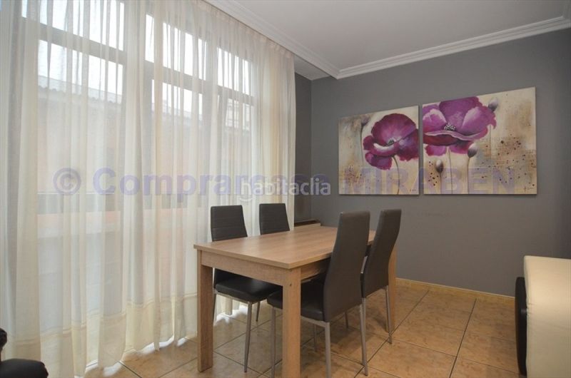 Foto a9a27b2c-08f2-44b9-8f22-b91f413c6a18. Rent flat with heating parking in Boiro