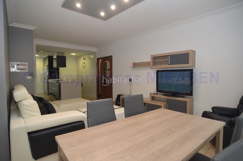 Foto e43d7b45-2421-40c4-8379-bcc562989fcd. Rent flat with heating parking in Boiro