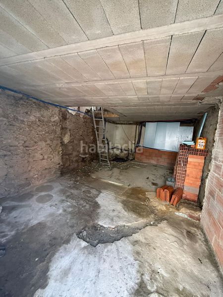 Foto 475f2dd8-f6e4-4515-a153-e30f0091bbf0. Casa  con gran potencial a reformar 55.000 en Rianxo