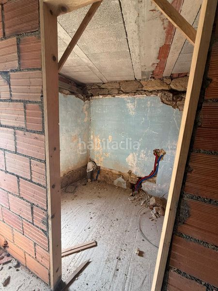 Foto 7e5f287a-ebf8-44fc-9c14-aa976612eca0. Casa  con gran potencial a reformar 55.000 en Rianxo