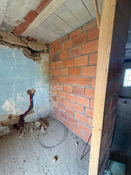 Foto e3127bca-8e73-4dc5-abcd-b4603b6569e8. Casa  con gran potencial a reformar 55.000 en Rianxo