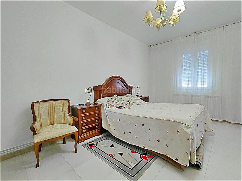 Foto 39d93be8-eb8e-4e2f-99a1-bc817fe89d0b. Casa  con vistas al mar en a illa de arousa 5 dormitorios y jardín privado en Illa de Arousa (A)